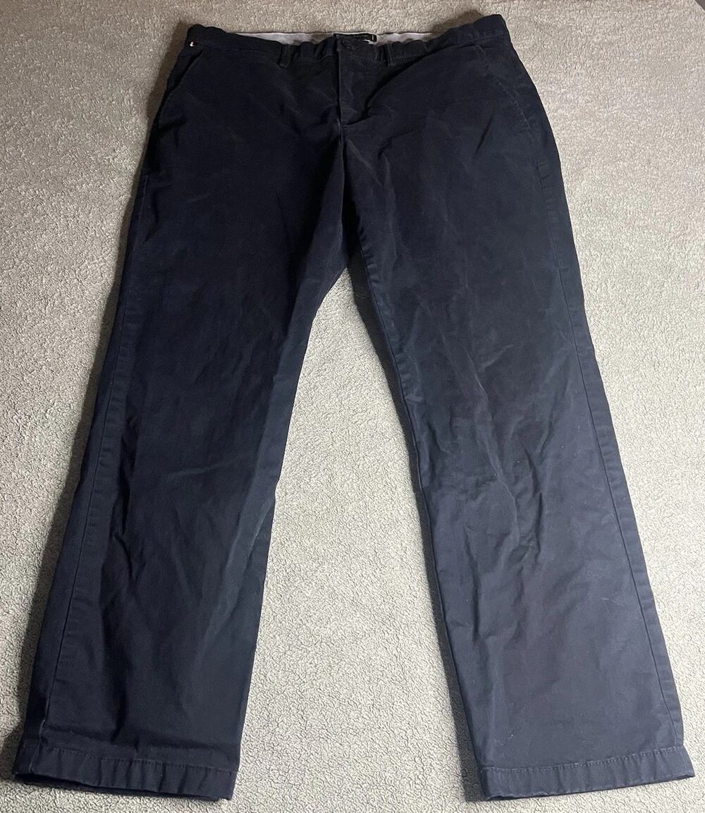 Tommy Hilfiger Men's Straight Fit Chino Pants Navy Blue Size 36x30 B401